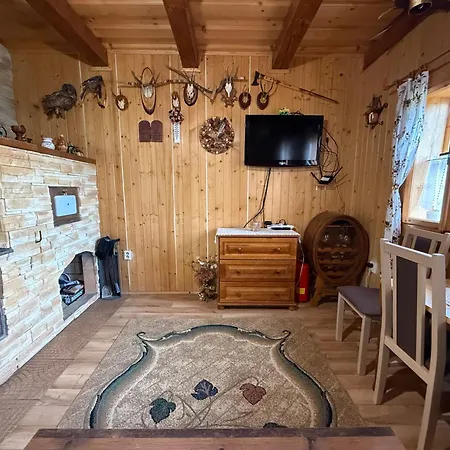 Drevenica U Buckov Nyaraló Lutise